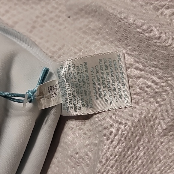 NWT TUMMY SLIMMING STRIPE PADDED AWARD WINNING SWIM BATHING SUIT - Picture 9 of 11